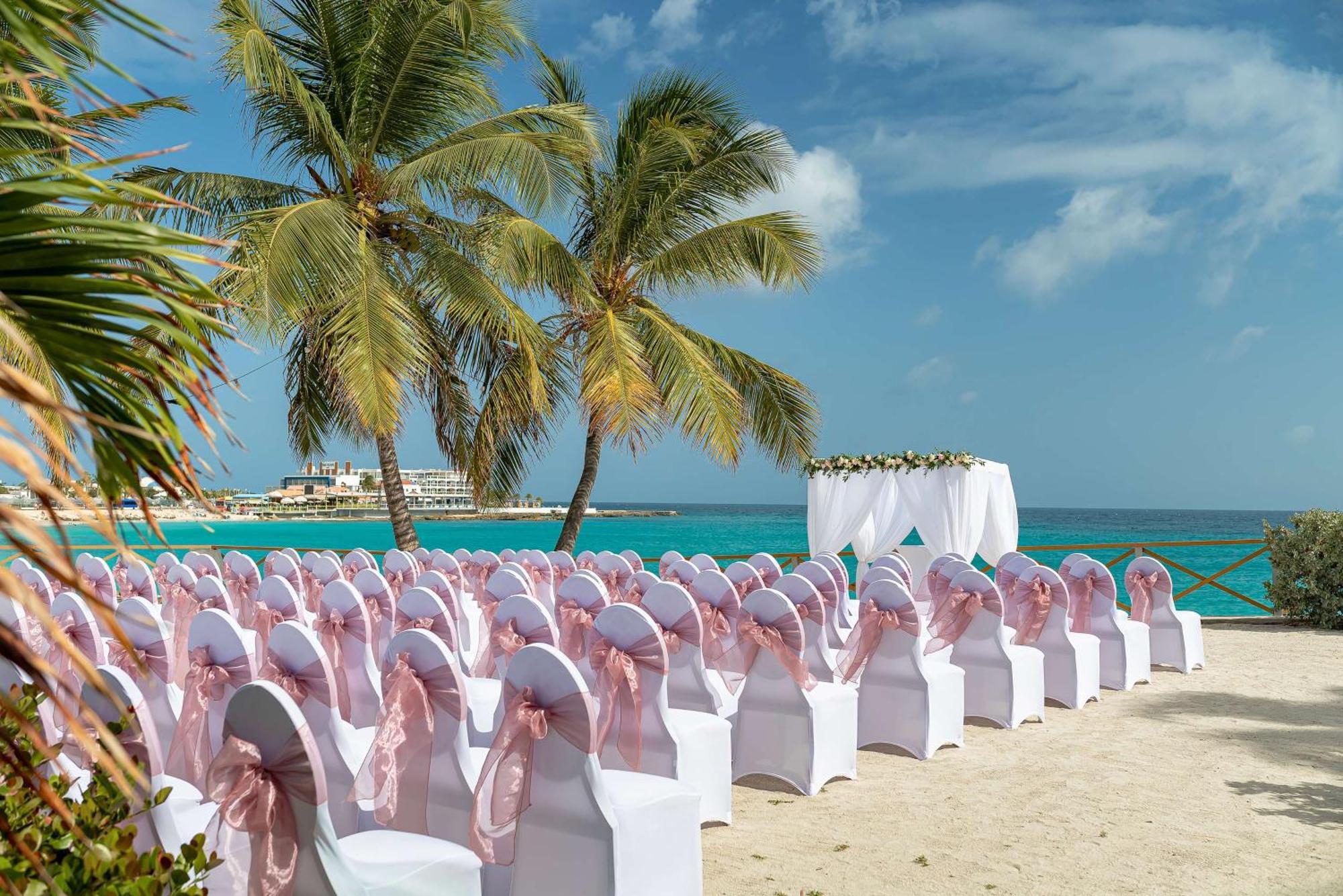 Sonesta Maho Beach All Inclusive Resort Casino & Spa Eksteriør billede