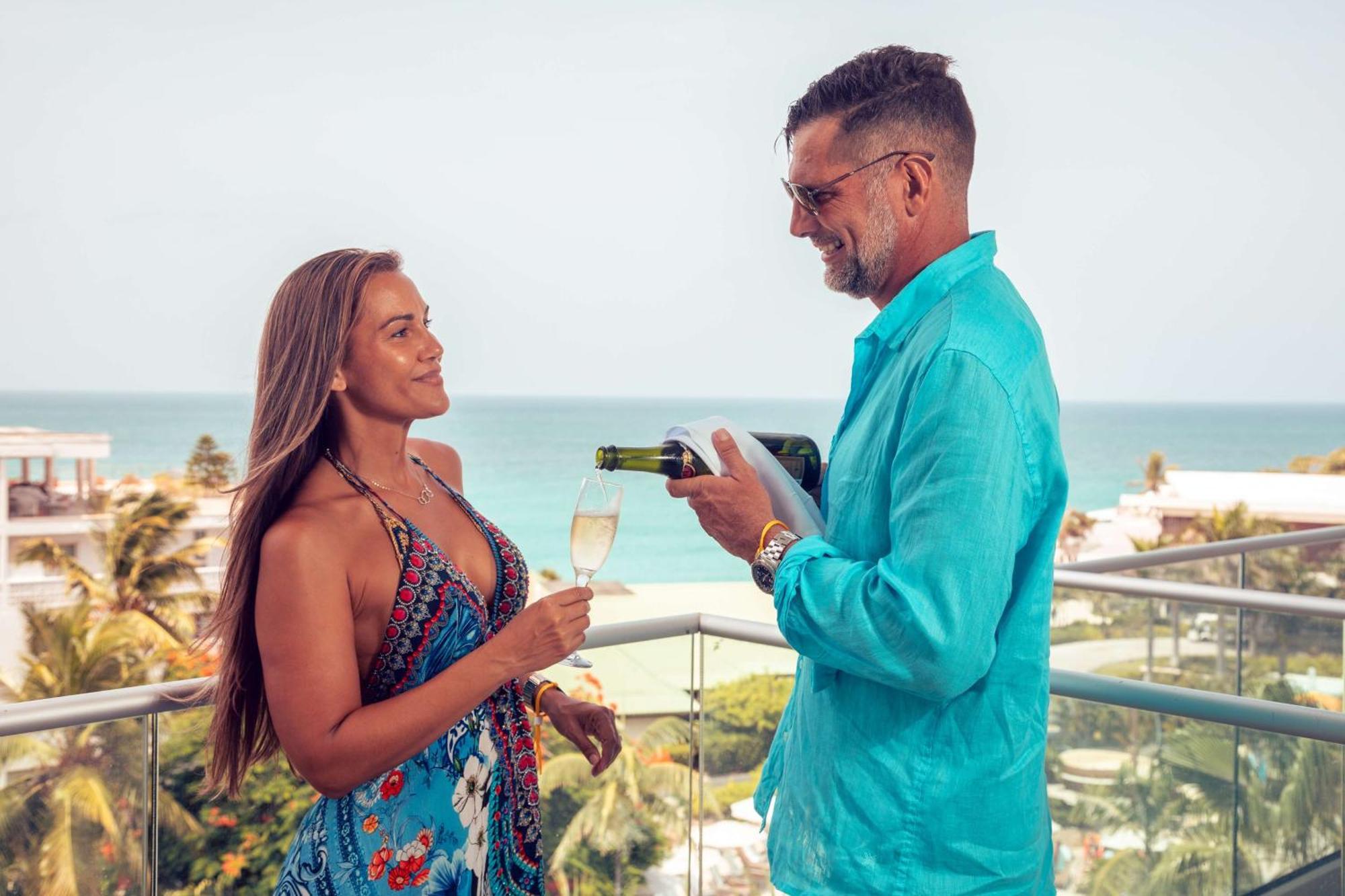 Sonesta Maho Beach All Inclusive Resort Casino & Spa Eksteriør billede